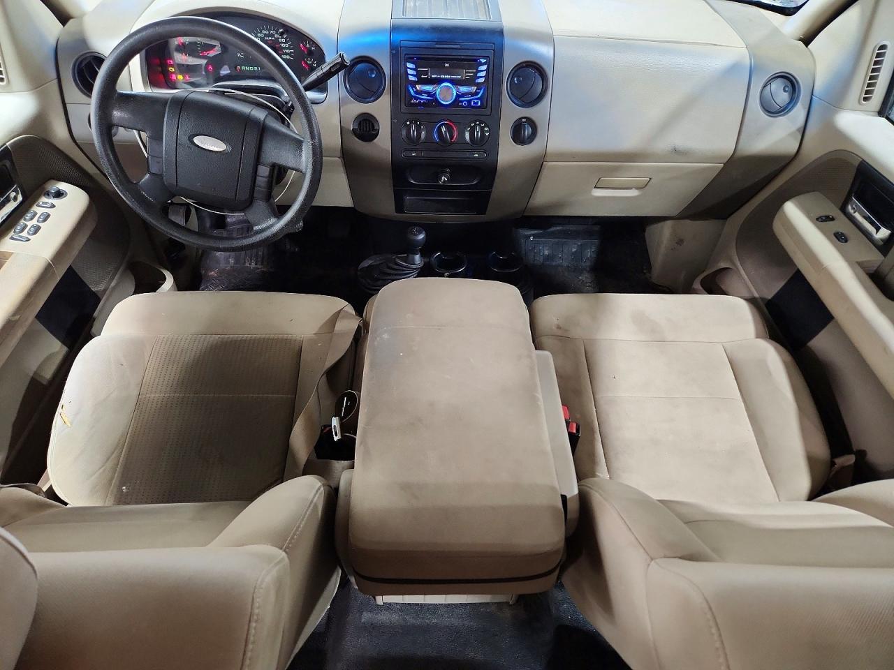 2005 Ford F150 White vin: 1FTRX14W15NB35585