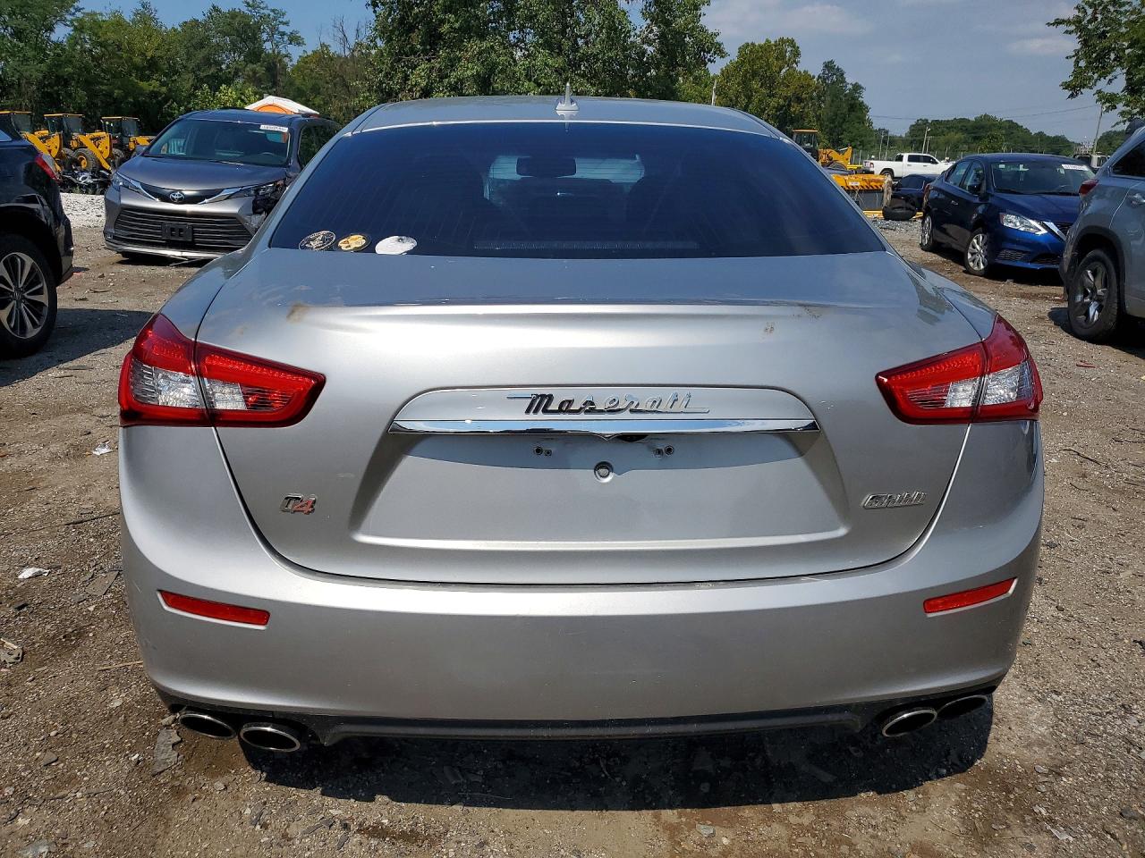2014 Maserati Ghibli S Silver vin: ZAM57RTA0E1097711