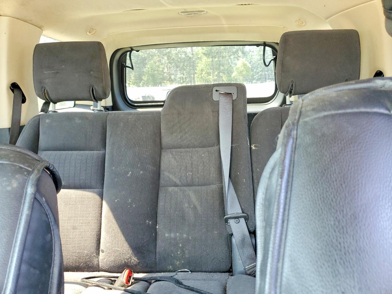 2010 Ford Explorer Xlt Silver vin: 1FMEU7DE9AUA28409