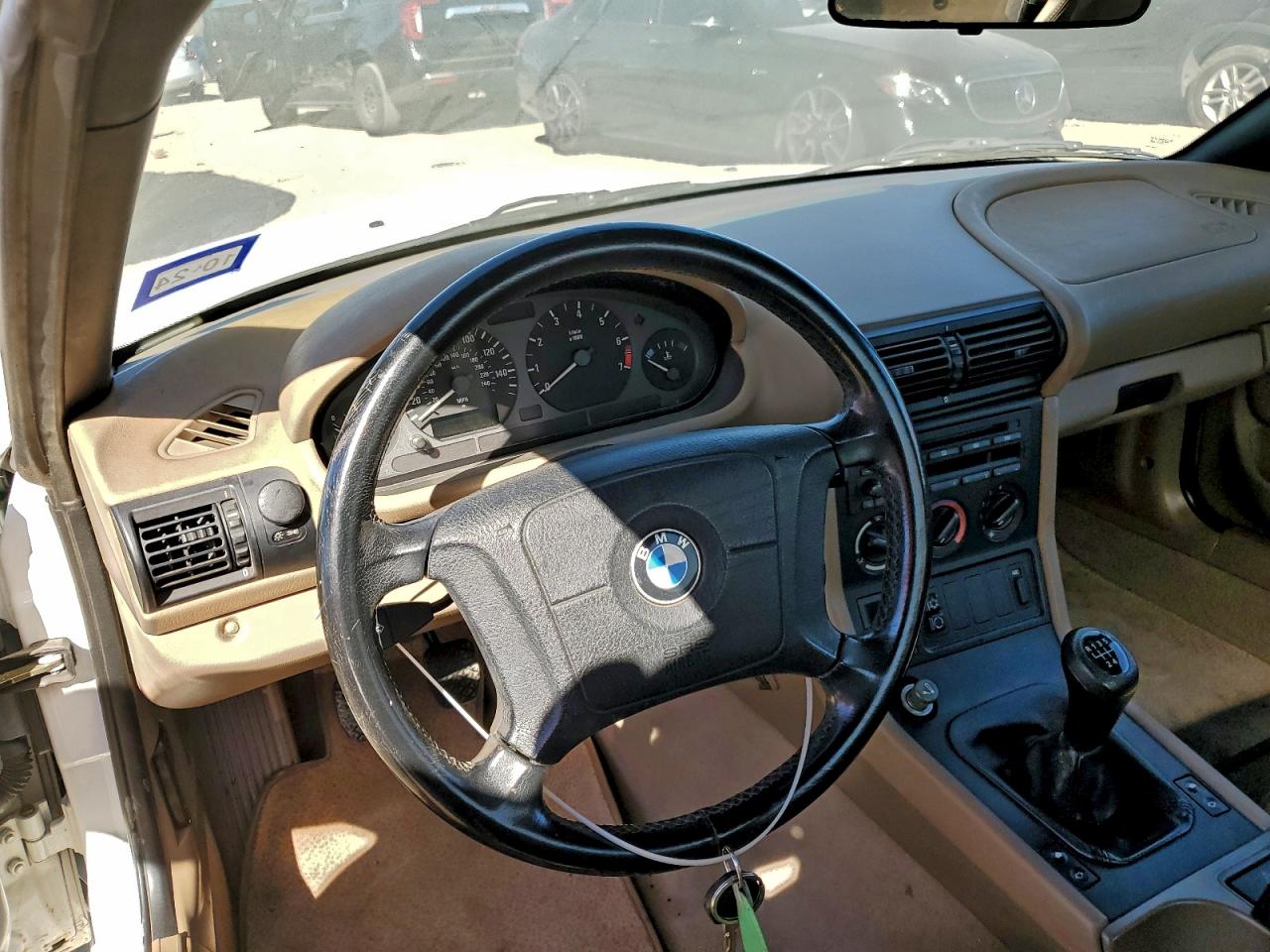 1998 Bmw Z3 1.9 White vin: 4USCH7326WLE07143