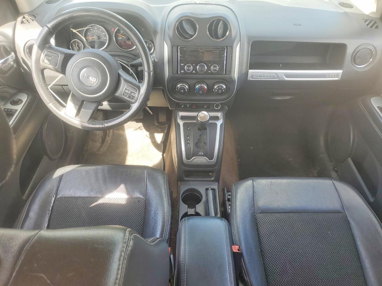 2014 Jeep Compass Latitude Gray vin: 1C4NJDEBXED734553