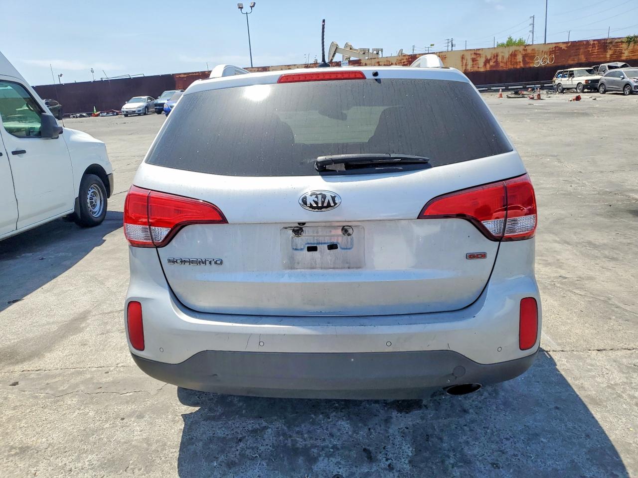 2014 Kia Sorento Lx Silver vin: 5XYKT4A62EG533169