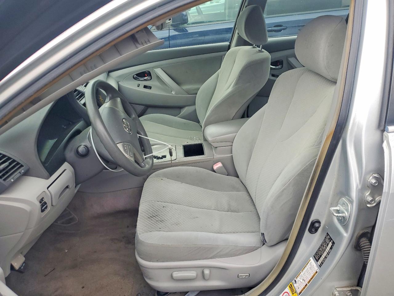 2007 Toyota Camry Le Silver vin: JTNBE46K873064060