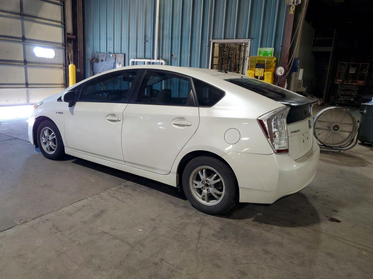 2010 Toyota Prius Iii Белый vin: JTDKN3DUXA0052651