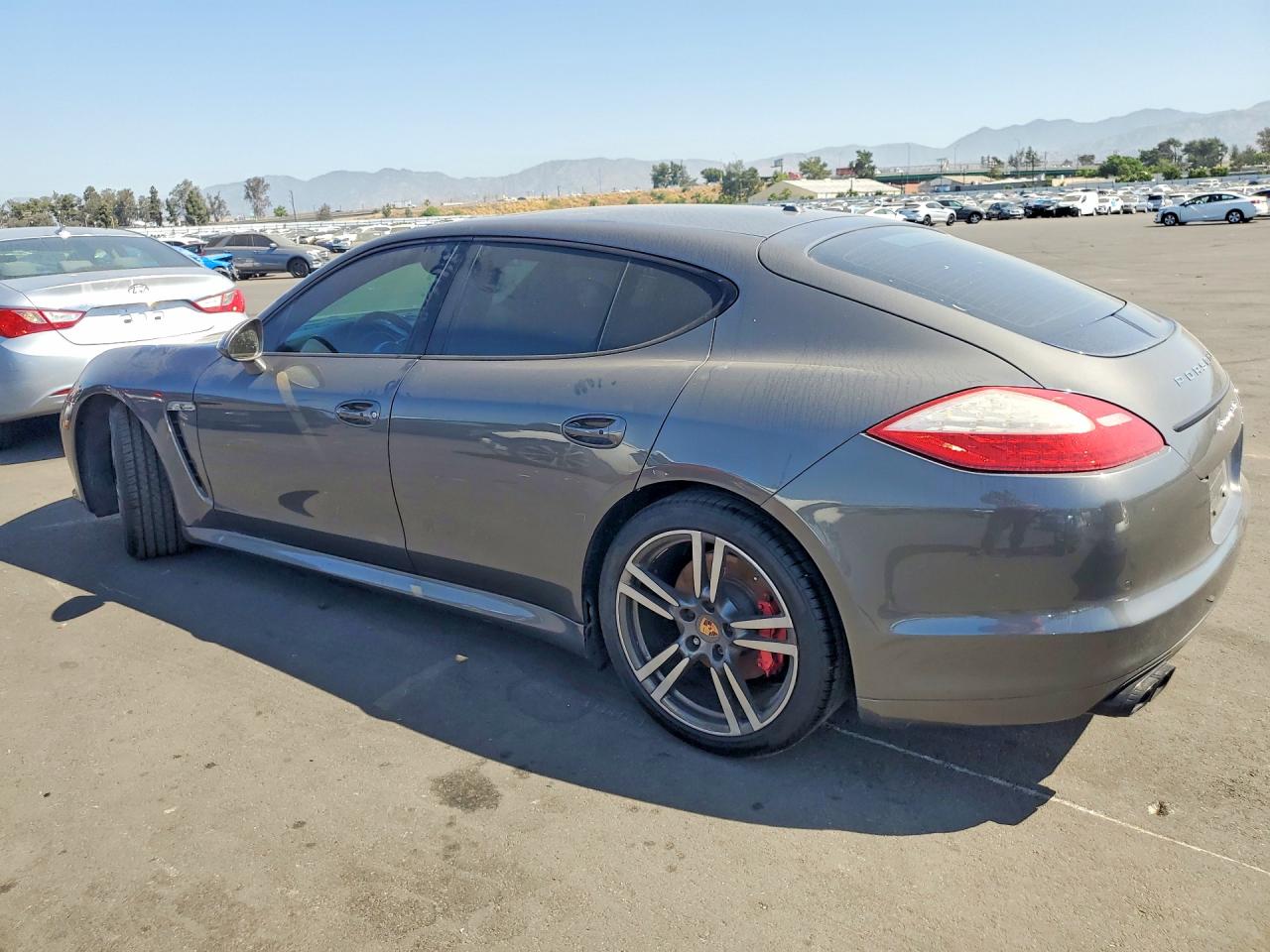 2013 Porsche Panamera Gts Charcoal vin: WP0AF2A75DL076568