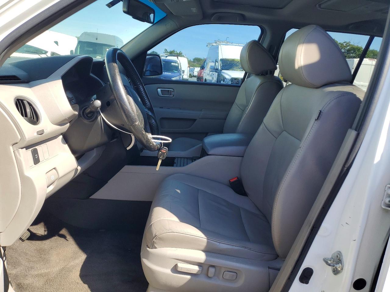 2011 Honda Pilot Exl White vin: 5FNYF3H68BB008363