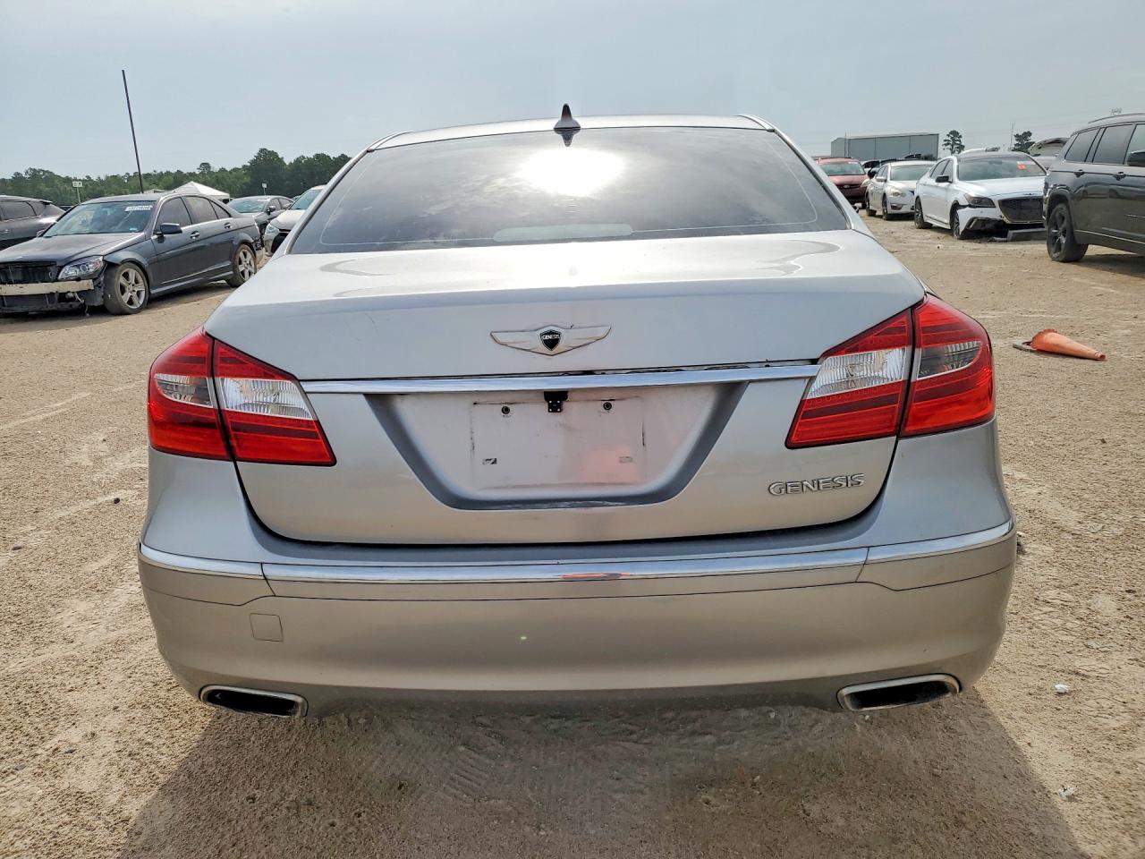 2013 Hyundai Genesis 3.8l Gray vin: KMHGC4DD6DU248130