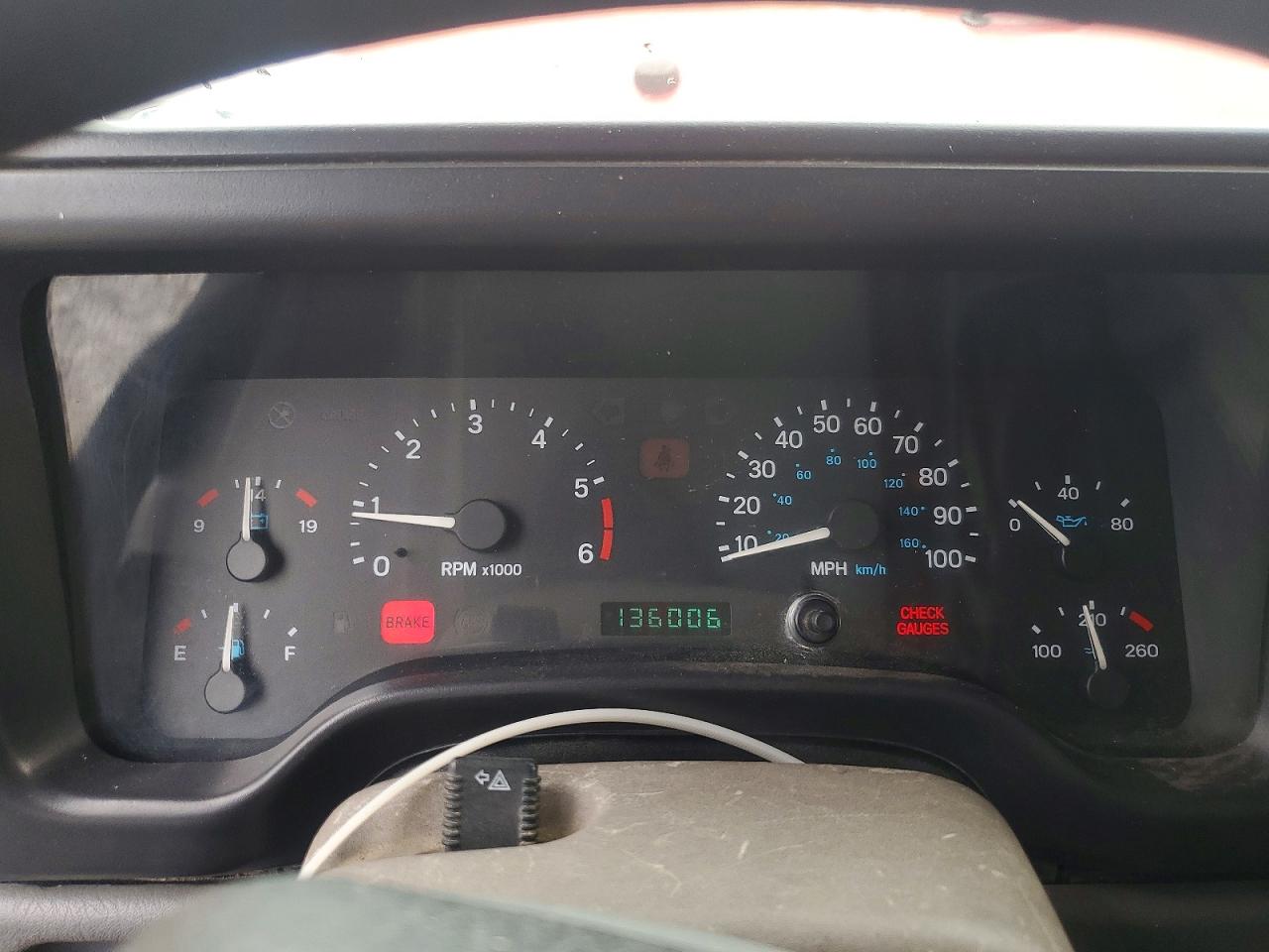 1998 Jeep Wrangler / Tj Se Burgundy vin: 1J4FY29P7WP752173