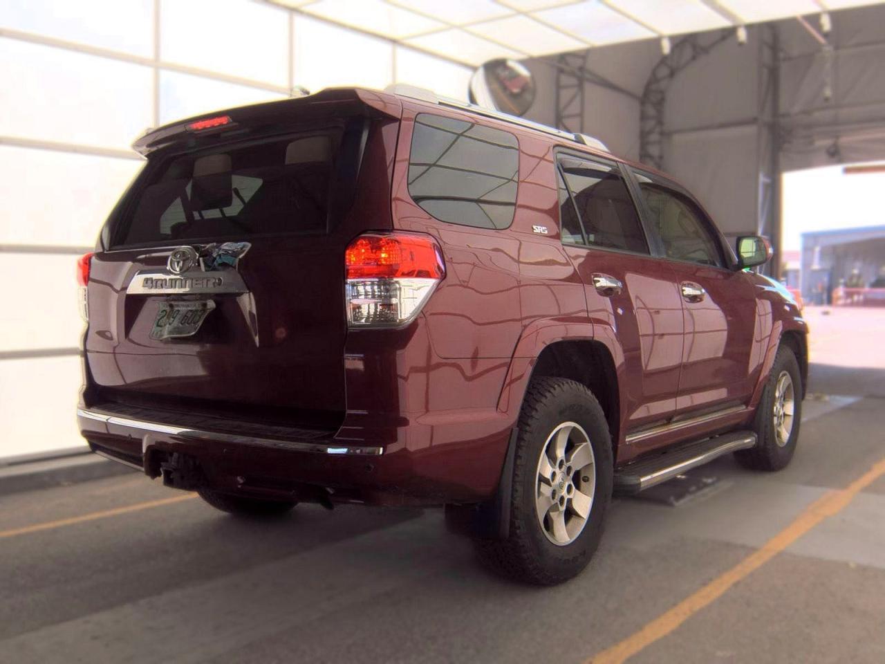 2013 Toyota 4runner Sr5 Red vin: JTEBU5JR4D5134022