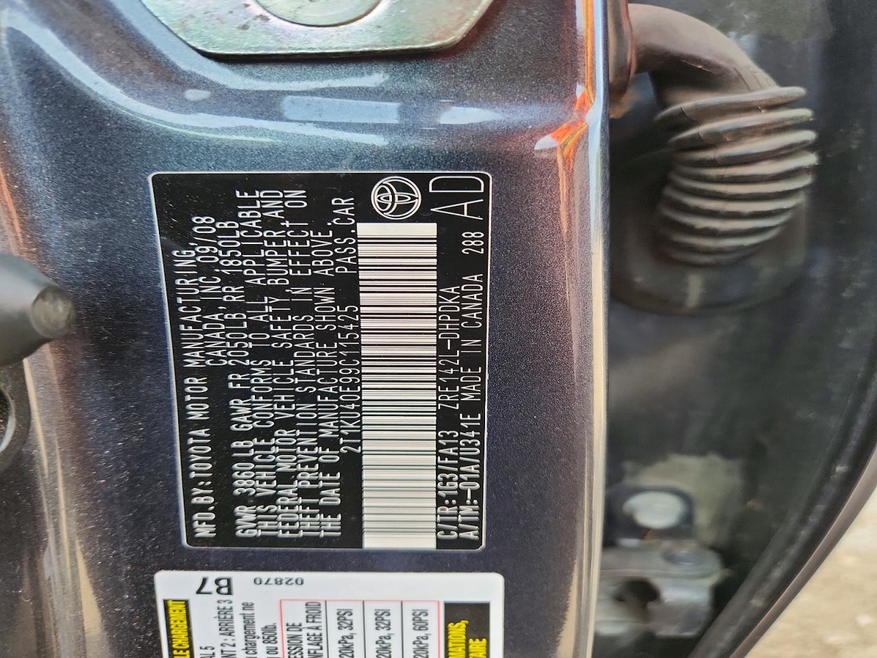 2009 Toyota Matrix Base Gray vin: 2T1KU40E99C115425