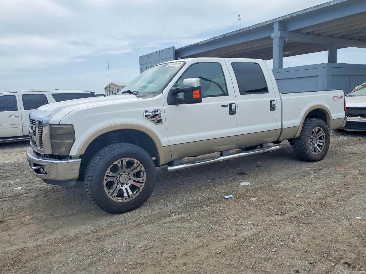 2008 Ford F250 Super Duty White vin: 1FTSW21R08EC64561