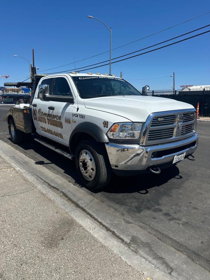 2014 Ram 5500 White vin: 3C7WRMEL8EG174169