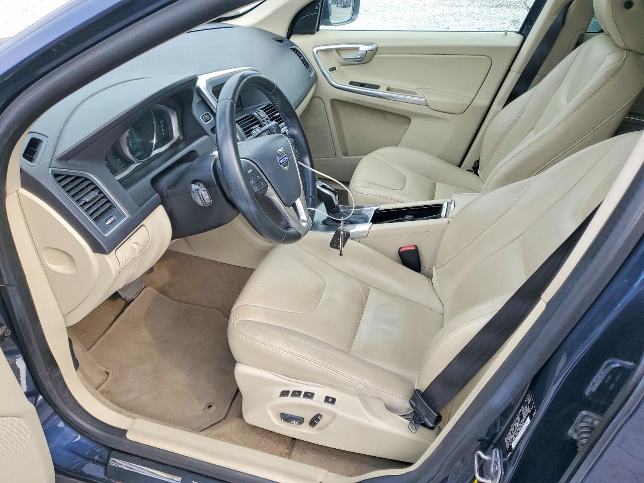 2015 Volvo Xc60 T5 Premier+ Blue vin: YV440MDC5F2619670