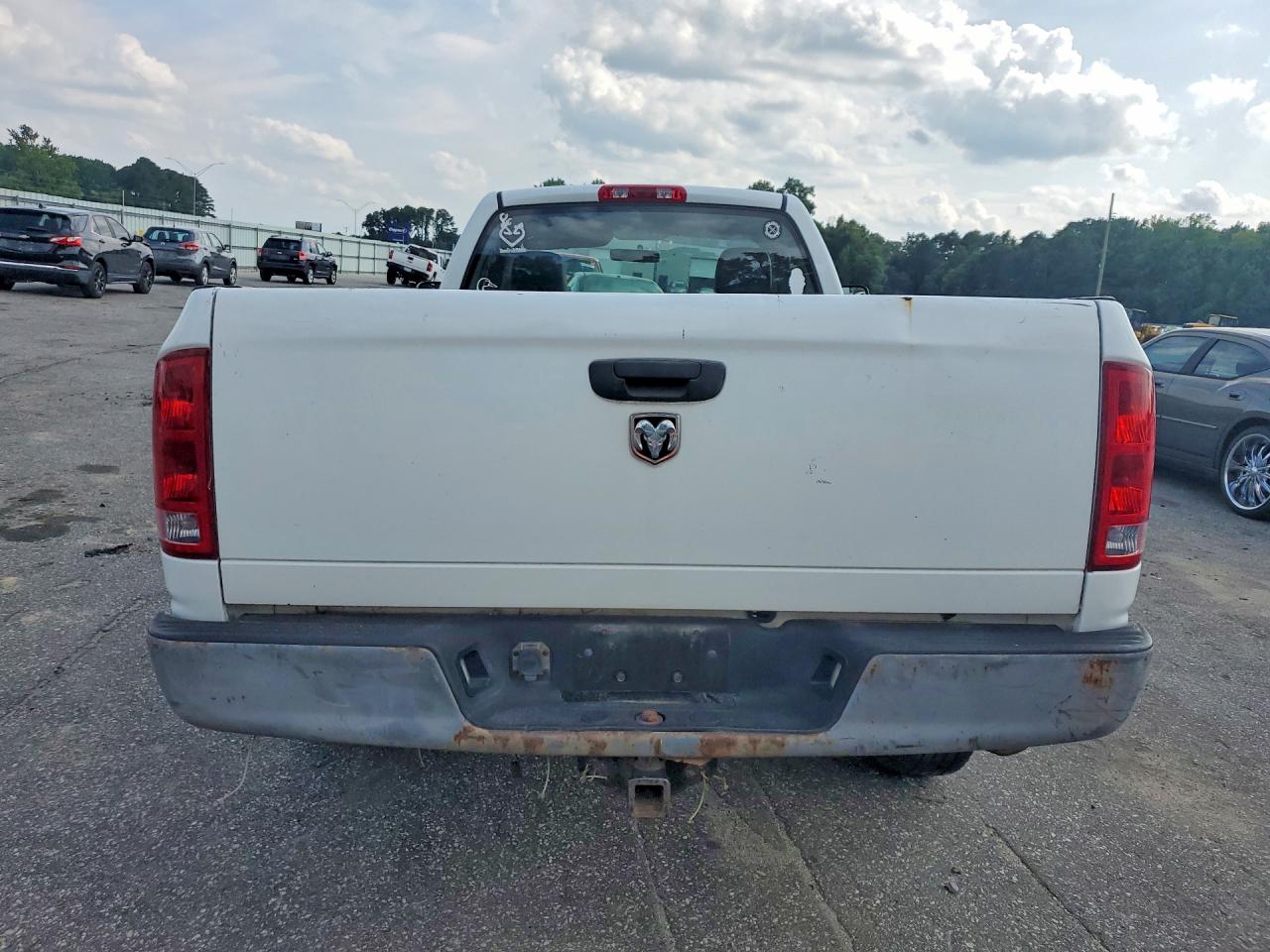 2005 Dodge Ram 1500 St White vin: 1D7HA16N05J593620