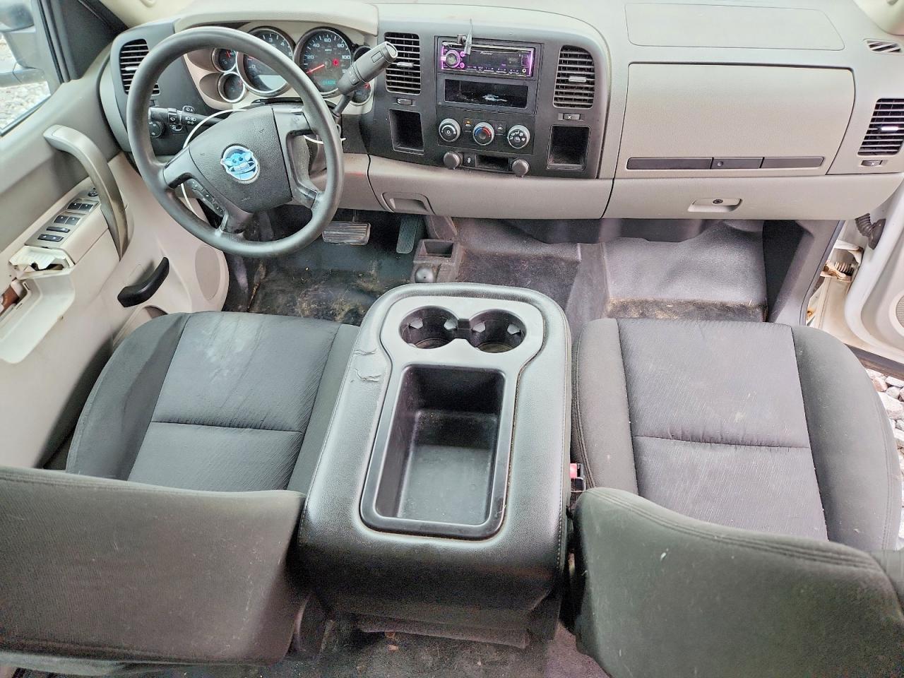 2013 Chevrolet Silverado K2500 Heavy Duty White vin: 1GC2KVCG8DZ158337