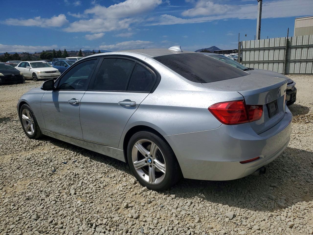 2013 Bmw 328 I Sulev Серебряный vin: WBA3C1G57DNR46551