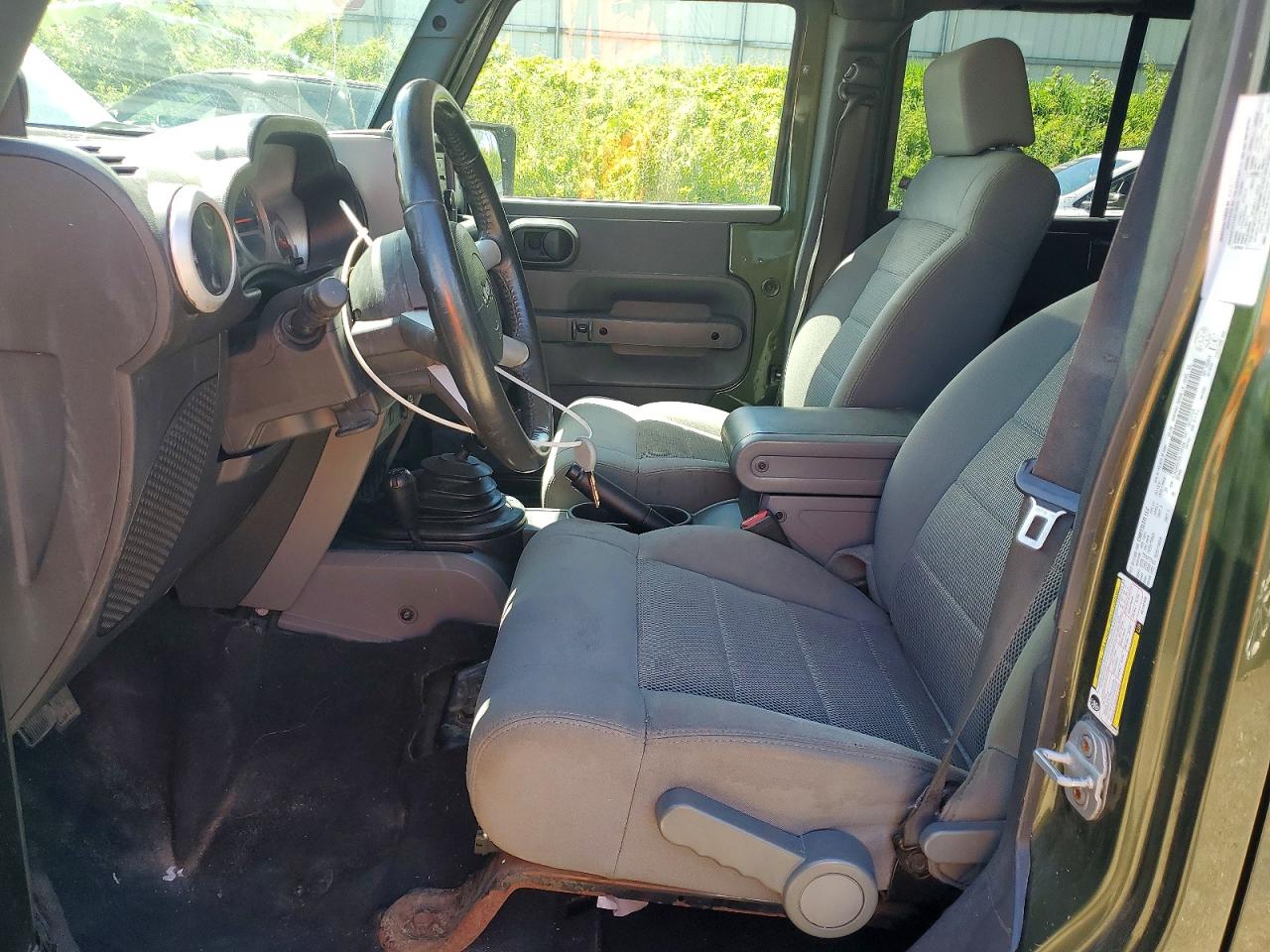 2009 Jeep Wrangler Unlimited Sahara Green vin: 1J4GA59159L733168
