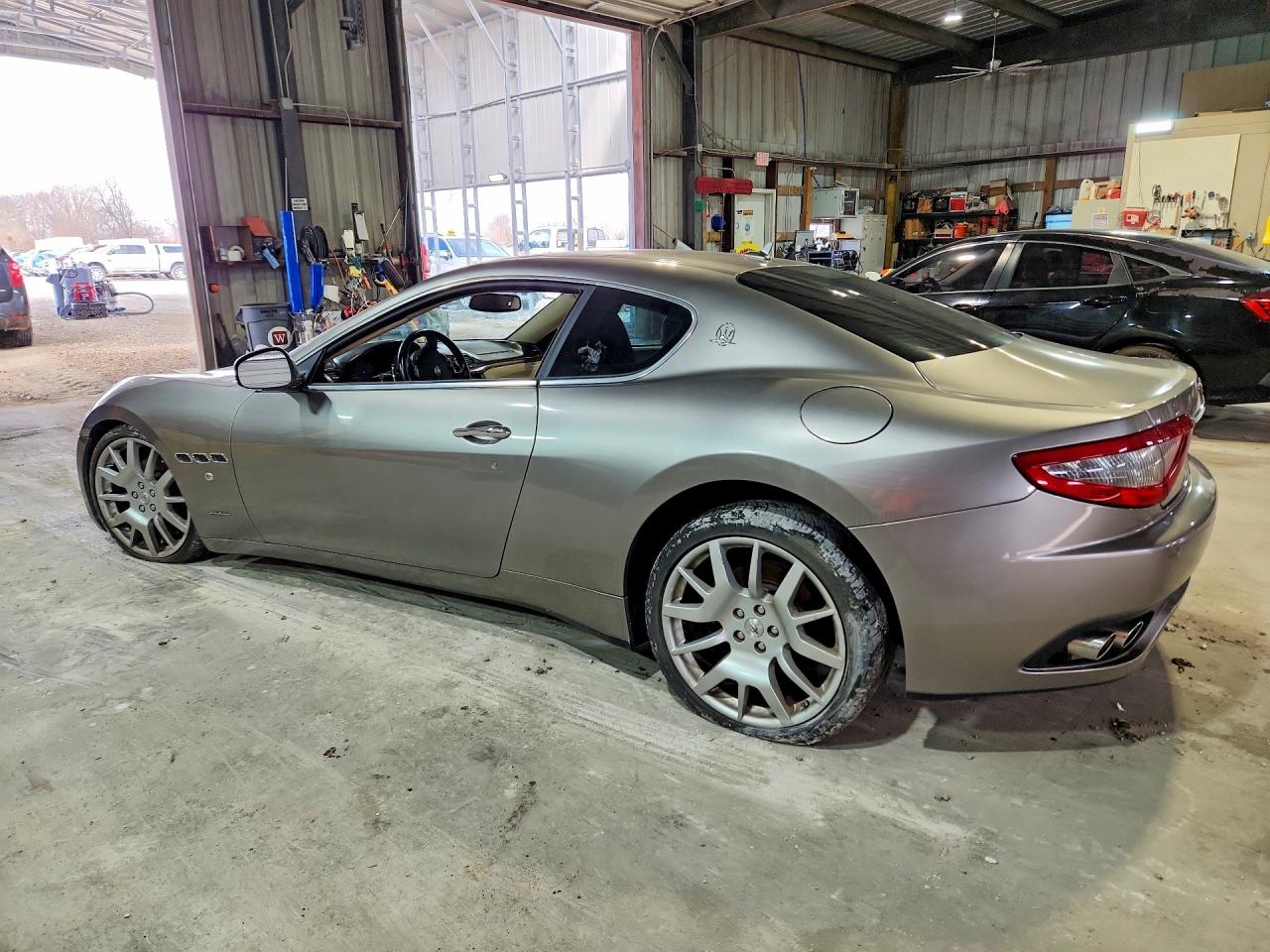 2010 Maserati Granturismo Gray vin: ZAM45GLA1A0051519
