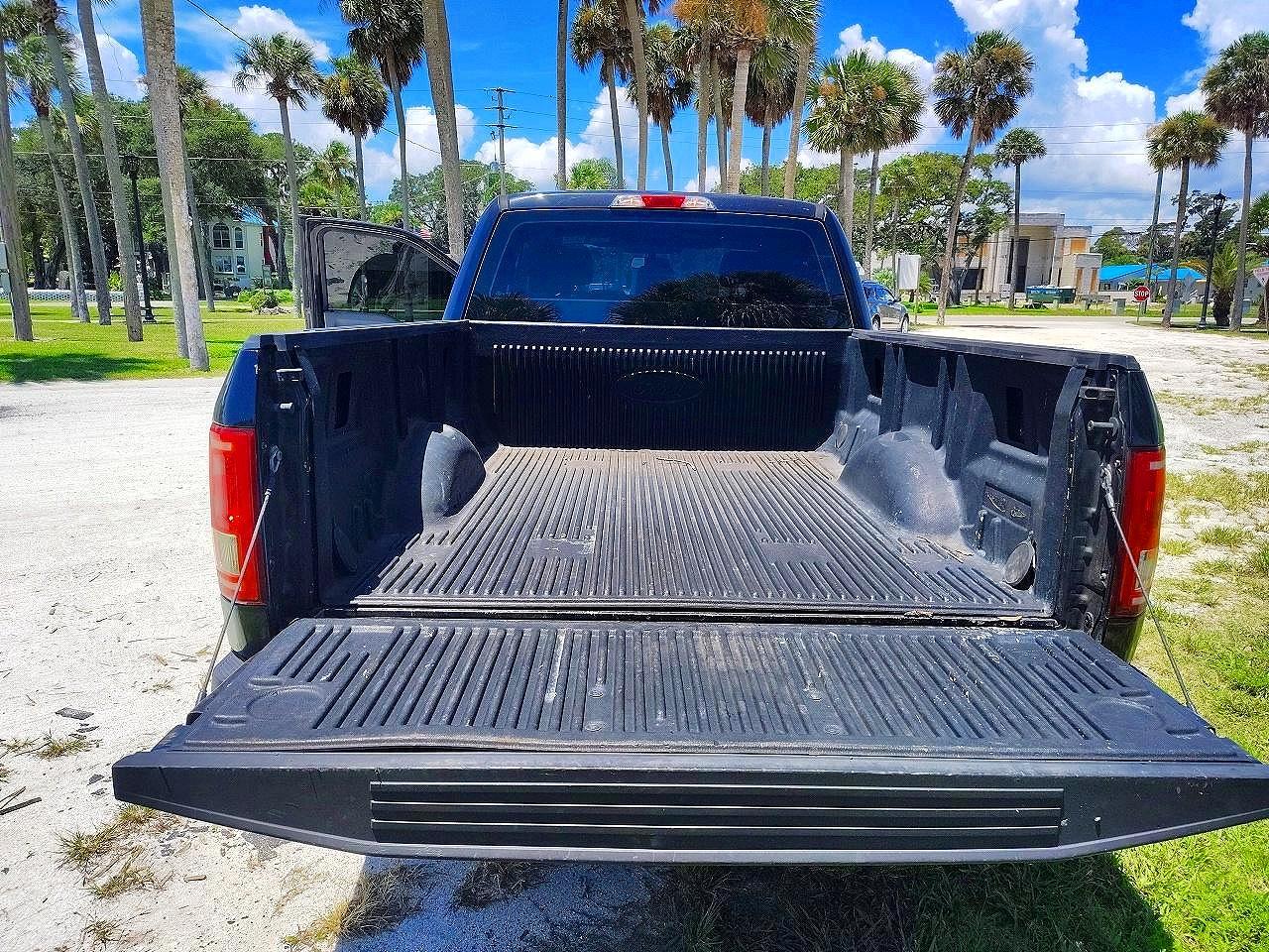 2015 Ford F150 Super Cab Gray vin: 1FTEX1C89FKD19628