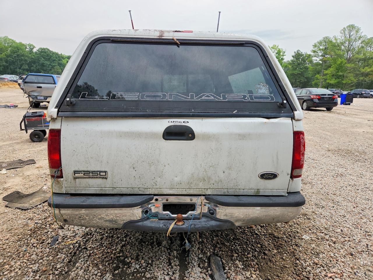 2005 Ford F250 Super Duty White vin: 1FTNF20585ED31513