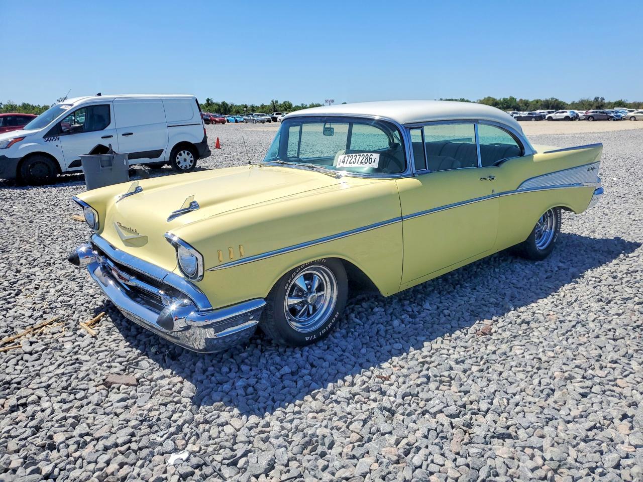 1957 Chev Hardtop Yellow vin: VC570146578