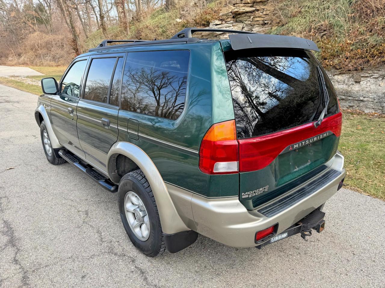 1999 Mitsubishi Montero Sport Ls Зеленый vin: JA4MT31H6XP013474