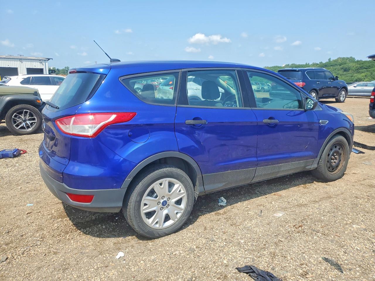 2015 Ford Escape S Синий vin: 1FMCU0F72FUC33056