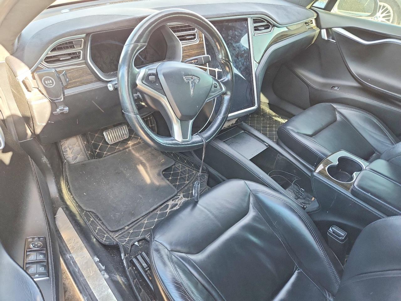 2015 Tesla Model S Black vin: 5YJSA1E27FF112486