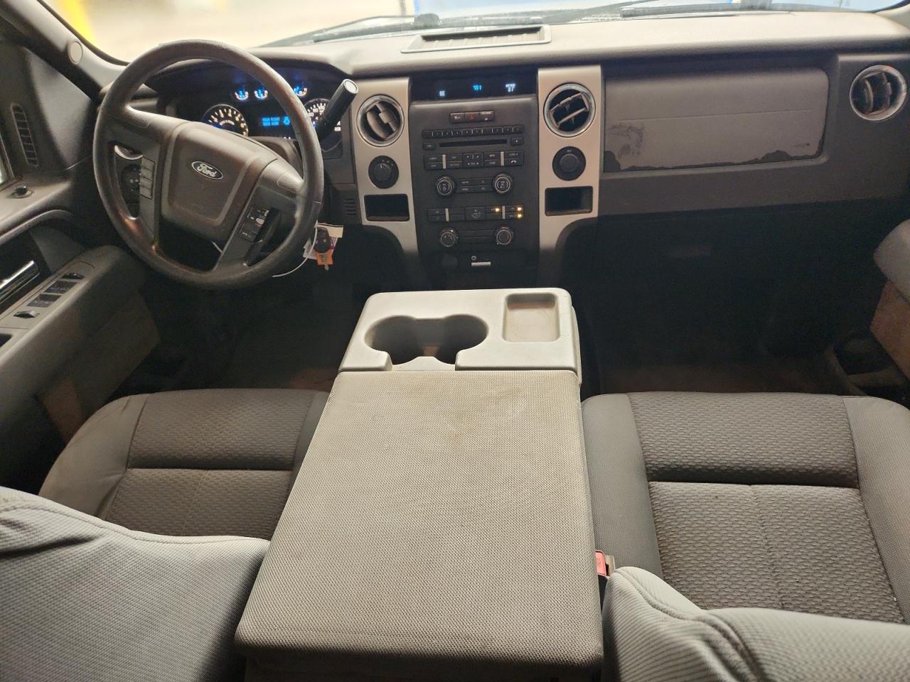 2014 Ford F150 Super Cab White vin: 1FTVX1EFXEKF11912 Damage: Dash, Heavy Scratch, > 12 Inches