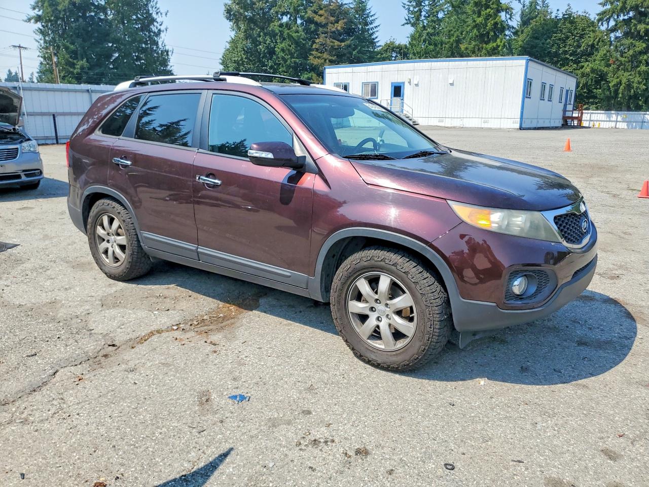 2012 Kia Sorento Lx Maroon vin: 5XYKT3A64CG222057