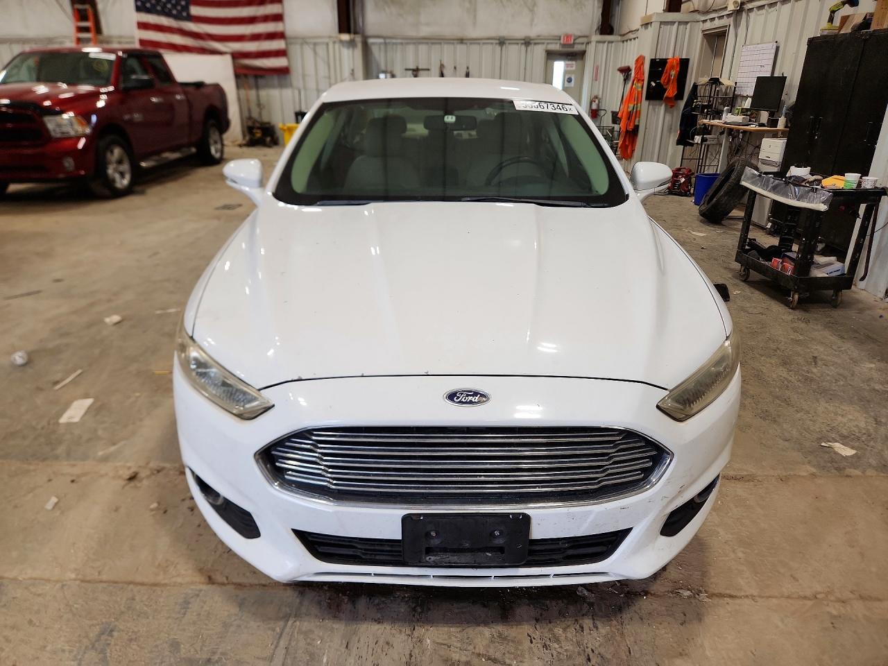 2016 Ford Fusion Se White vin: 1FA6P0HDXG5132327
