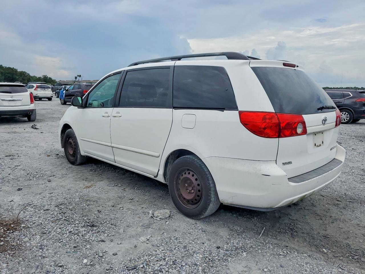 2006 Toyota Sienna Le 7 Passenger White vin: 5TDZA23C76S415067