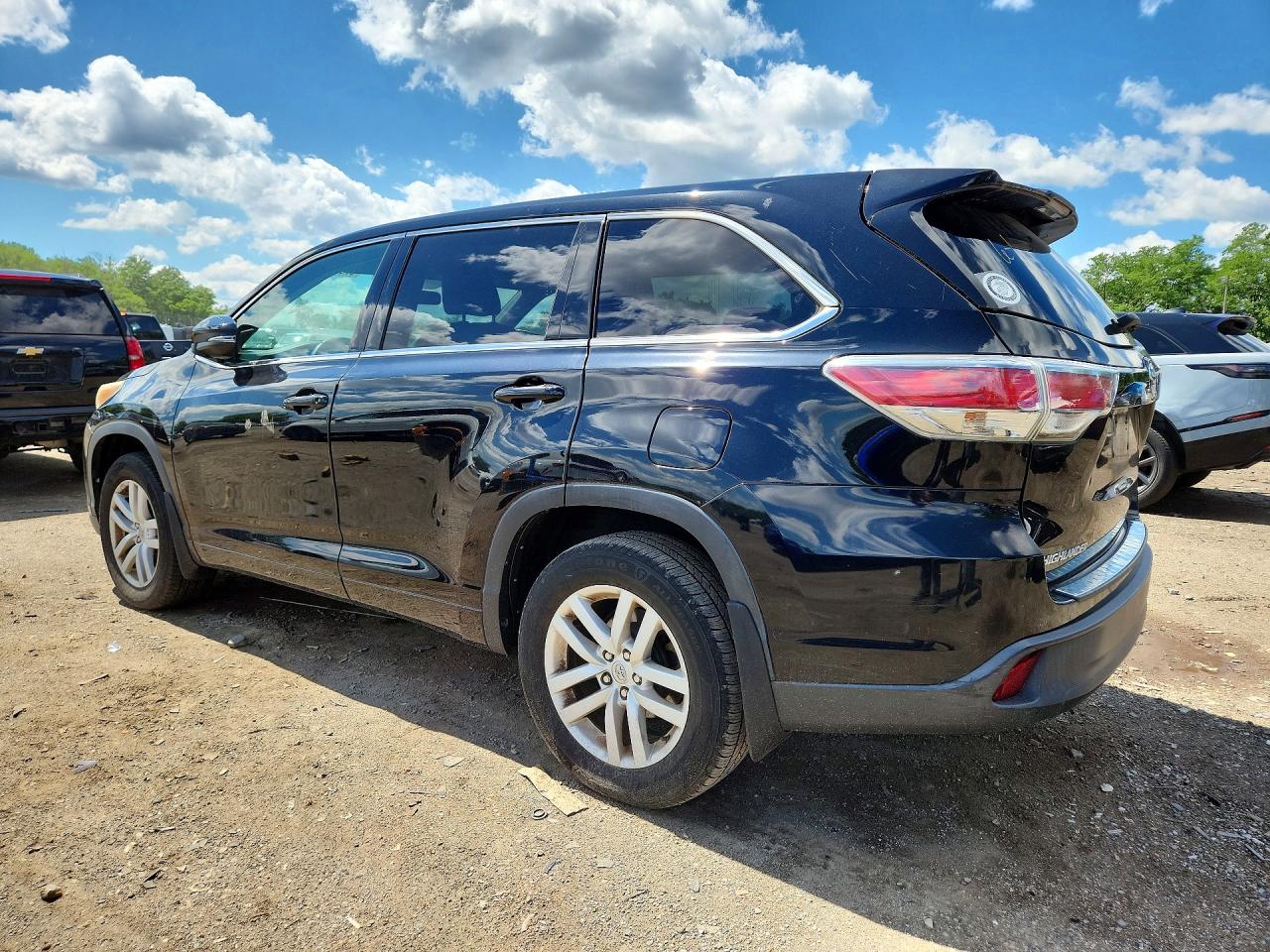 2015 Toyota Highlander Le Black vin: 5TDZARFH8FS011775