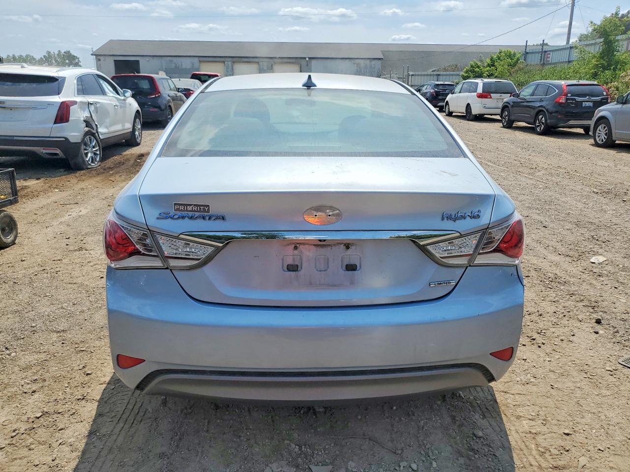 2013 Hyundai Sonata Hybrid Blue vin: KMHEC4A48DA079998