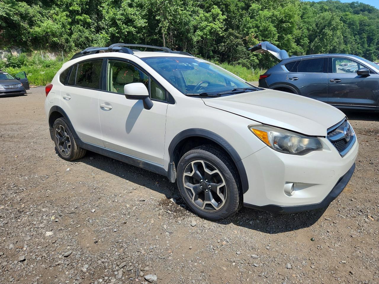 2014 Subaru Xv Crosstrek 2.0 Premium White vin: JF2GPACC8E8243720
