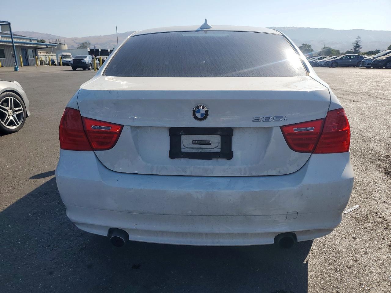 2011 Bmw 335 I White vin: WBAPM5C56BE575617