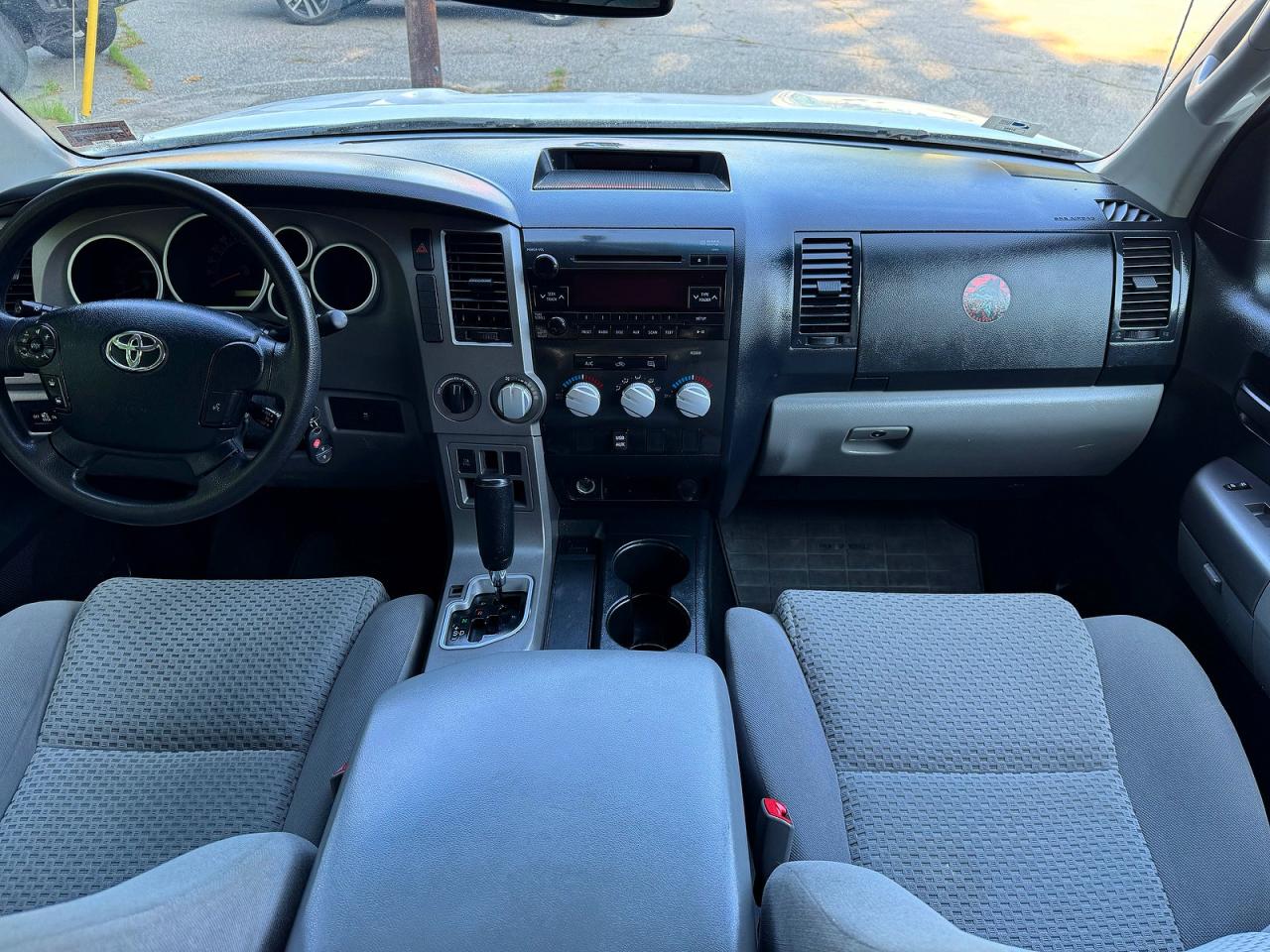 2013 Toyota Tundra Double Cab Sr5 White vin: 5TFUM5F19DX046796