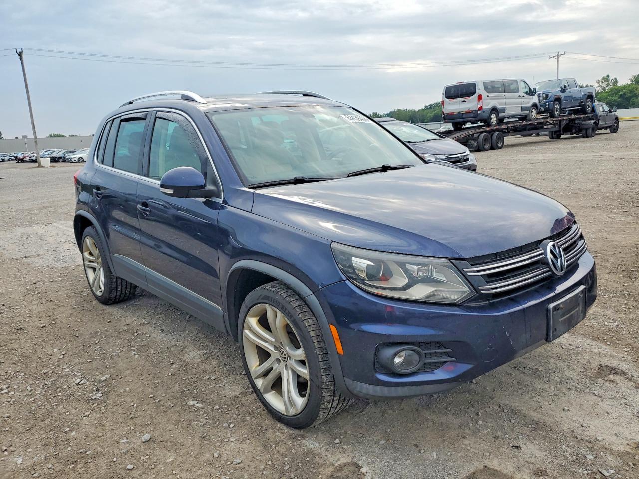 2013 Volkswagen Tiguan S Blue vin: WVGBV3AXXDW561117