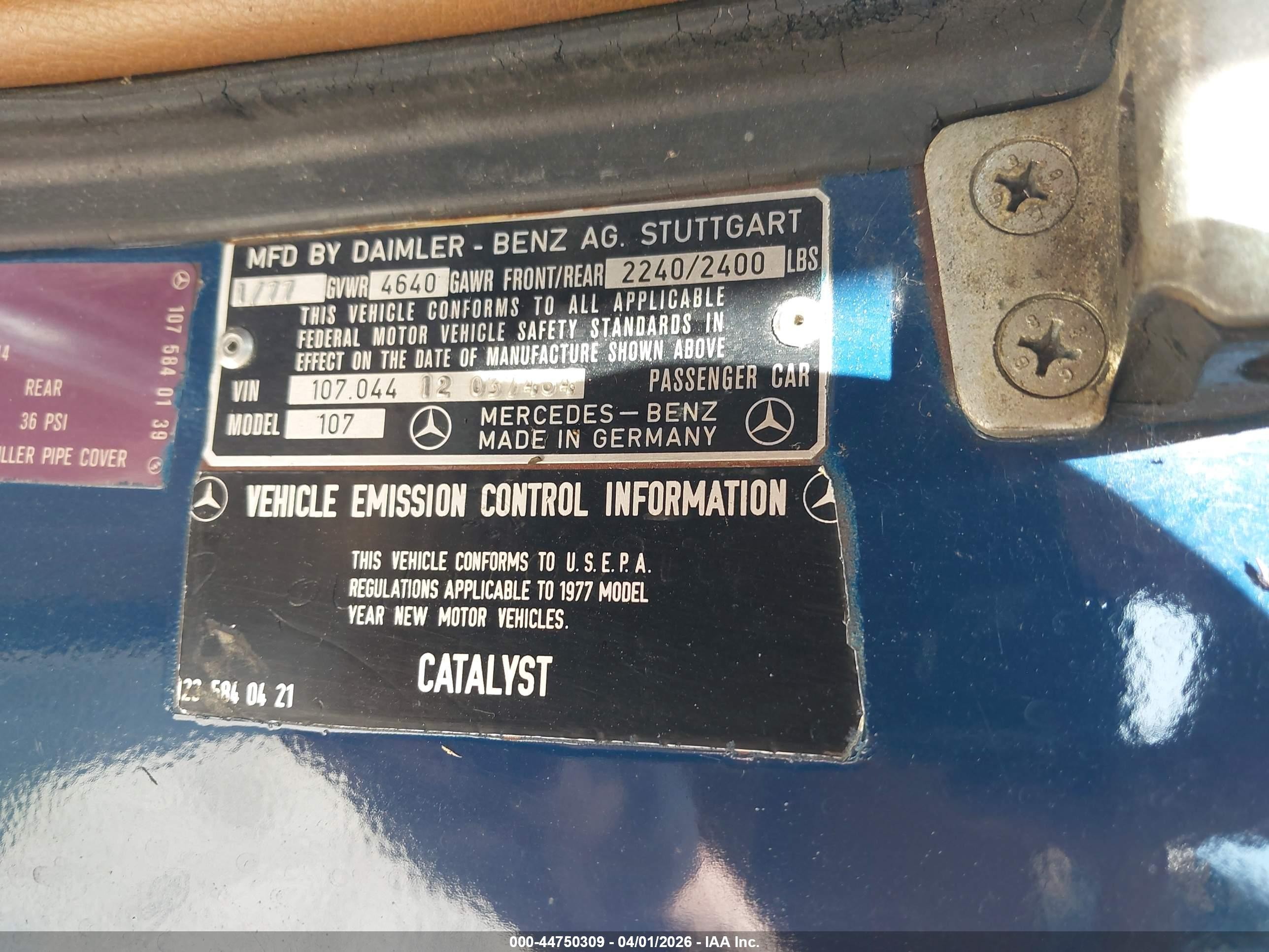 1977 Mercedes-benz 450   Blue vin: 10704412037464   