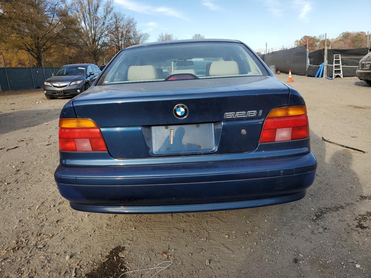 1999 Bmw 528 I Automatic Blue vin: WBADM6333XBY29137