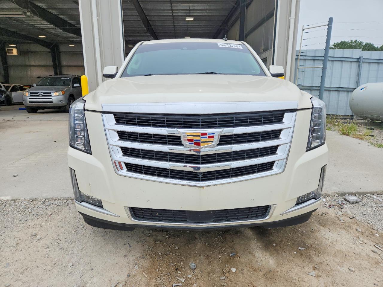 2015 Cadillac Escalade Premium Beige vin: 1GYS4CKJXFR293277