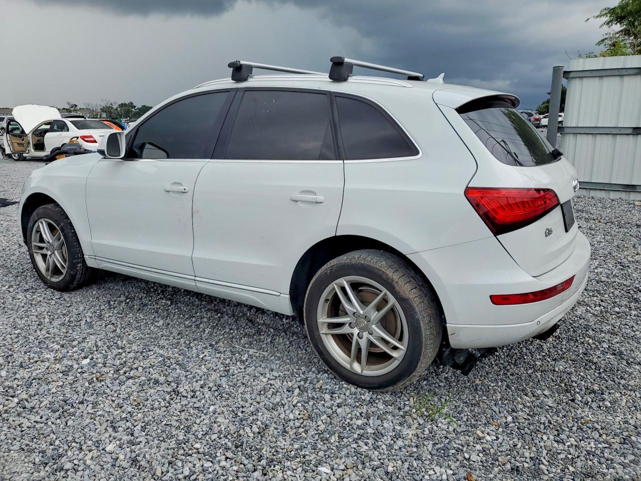 2014 Audi Q5 Premium Plus Белый vin: WA1LFAFP4EA131031