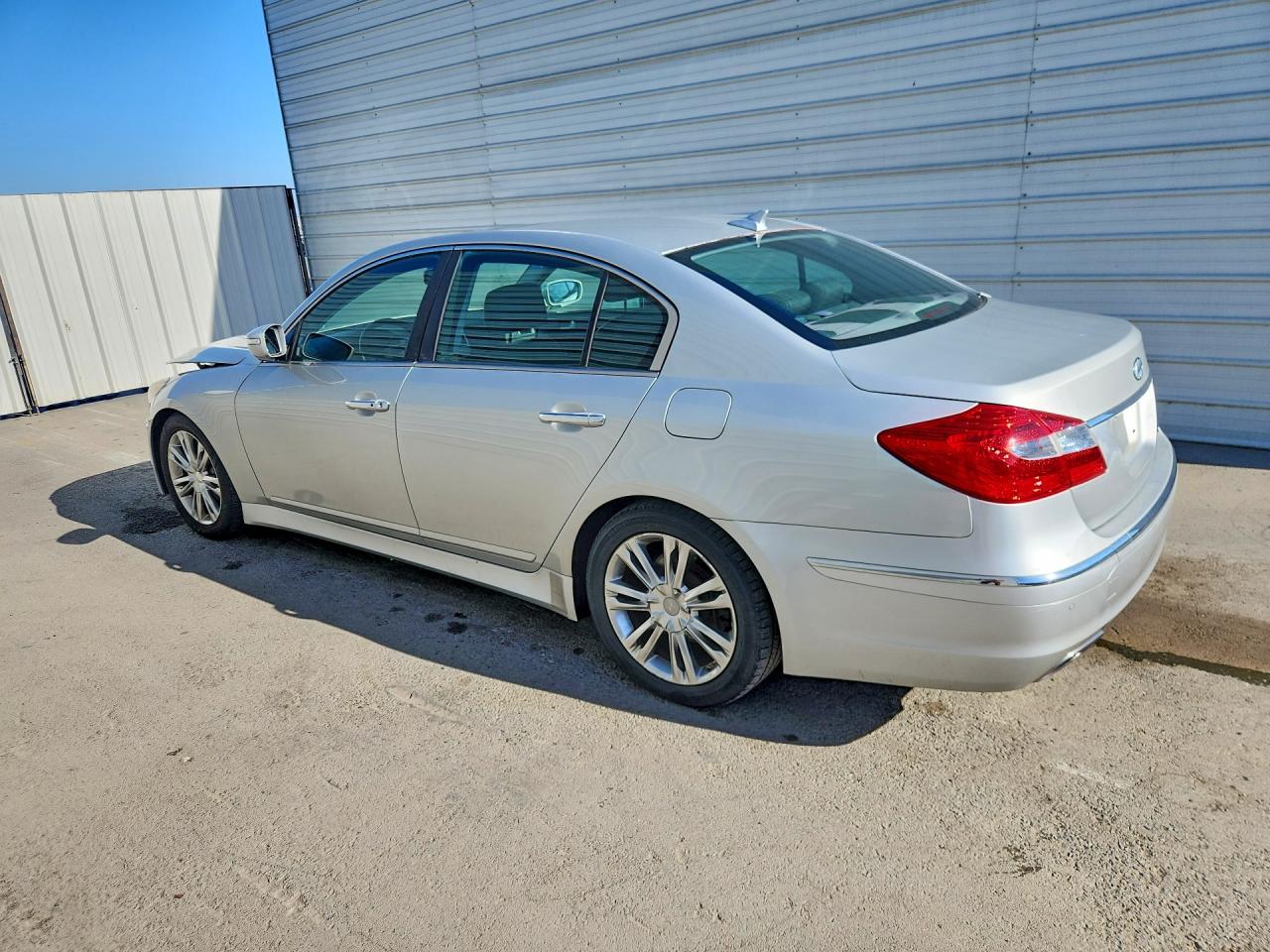 2012 Hyundai Genesis 3.8l Silver vin: KMHGC4DD8CU169833