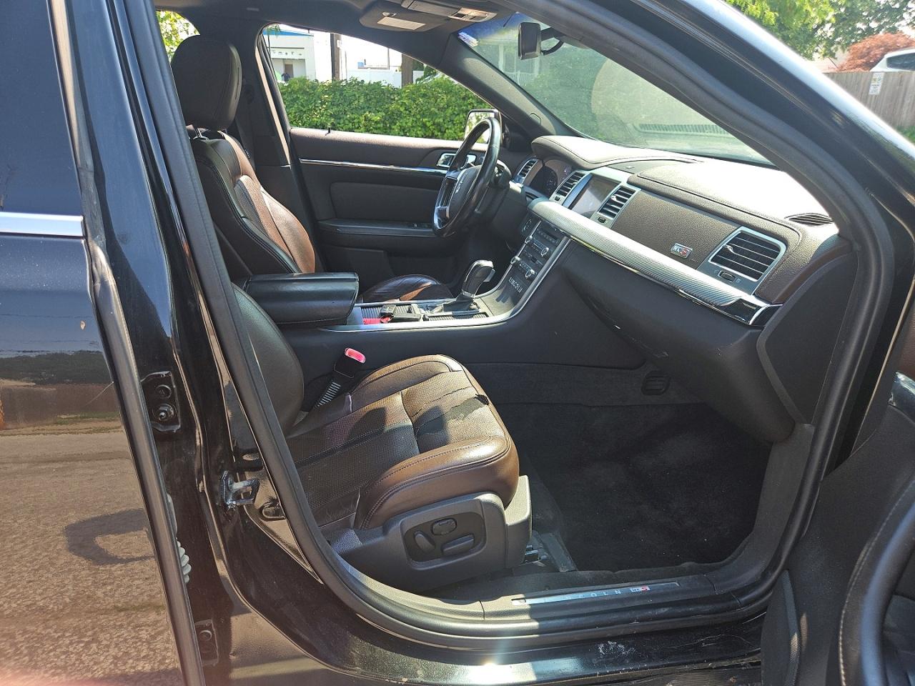 2012 Lincoln Mks Black vin: 1LNHL9FT8CG806403