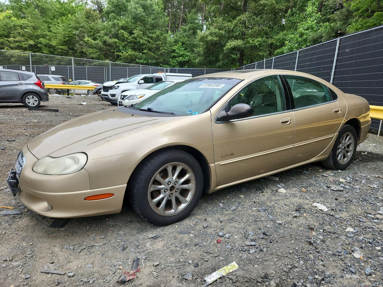 2001 Chrysler Lhs Gold vin: 2C3AC56G21H601196