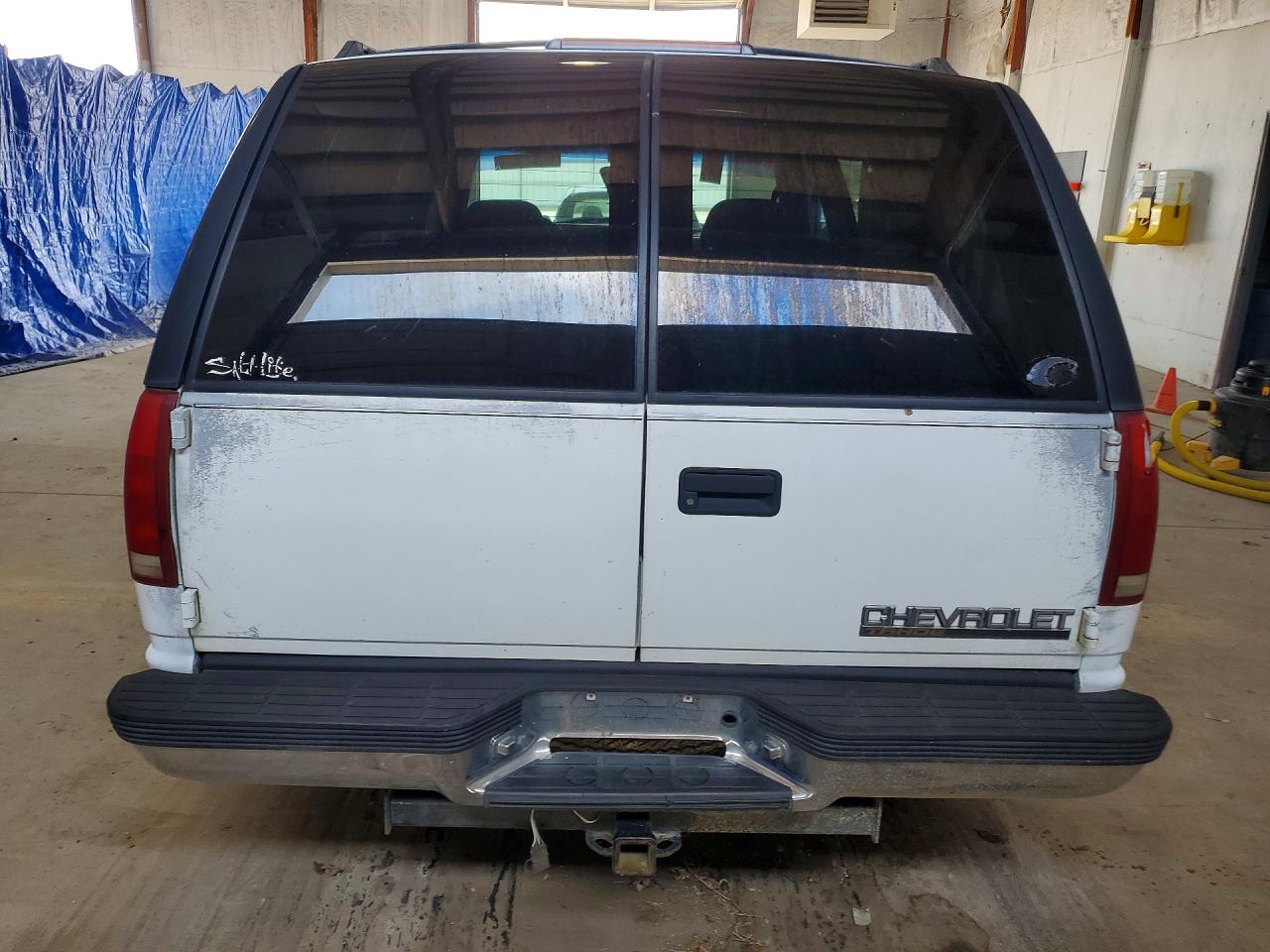 1996 Chevrolet Tahoe C1500 White vin: 1GNEC13R4TJ308646