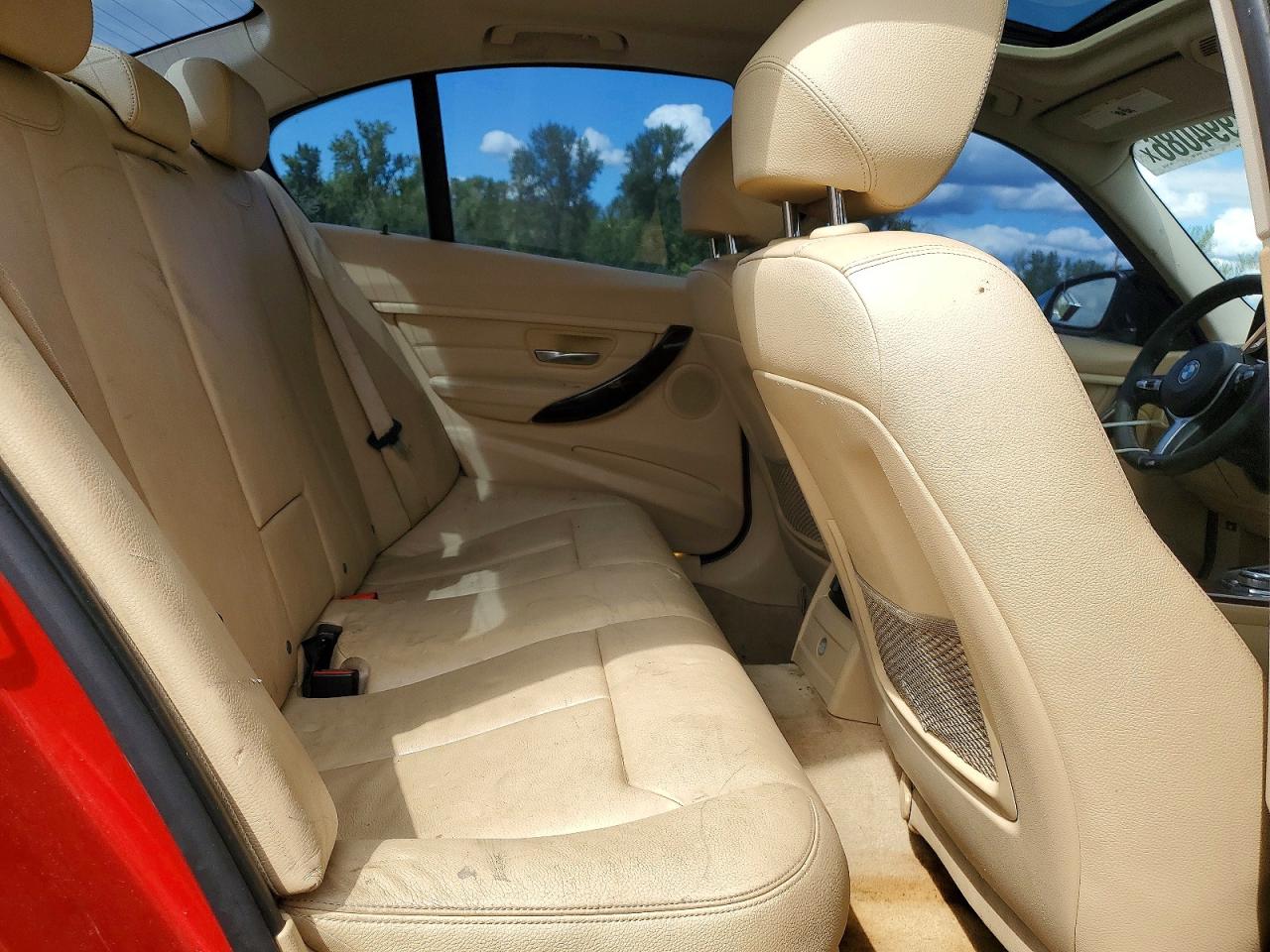 2013 Bmw 320 I Red vin: WBA3B1C59DF462657
