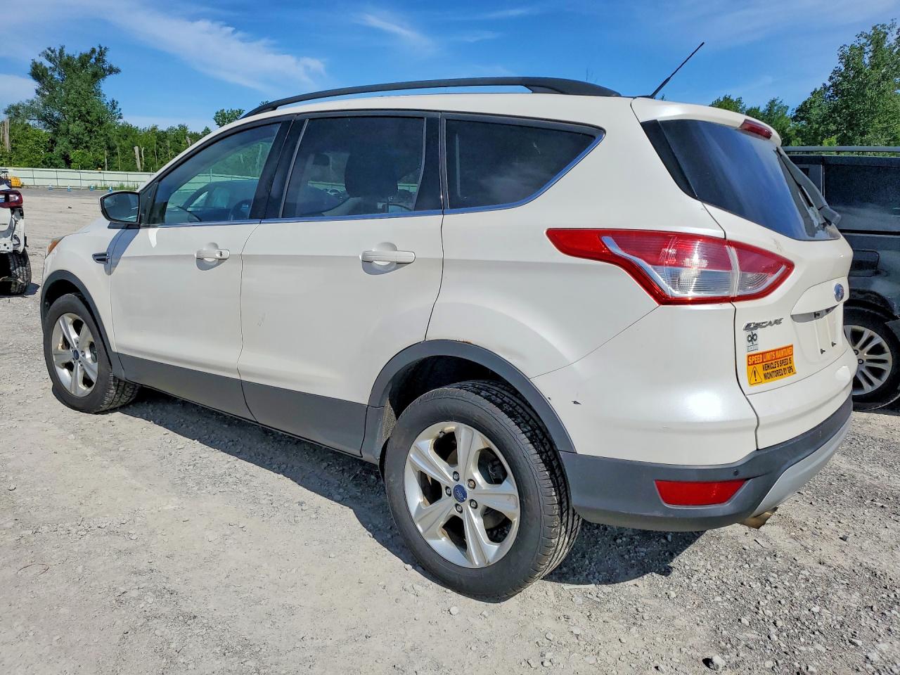 2014 Ford Escape Se White vin: 1FMCU9GX7EUE09035