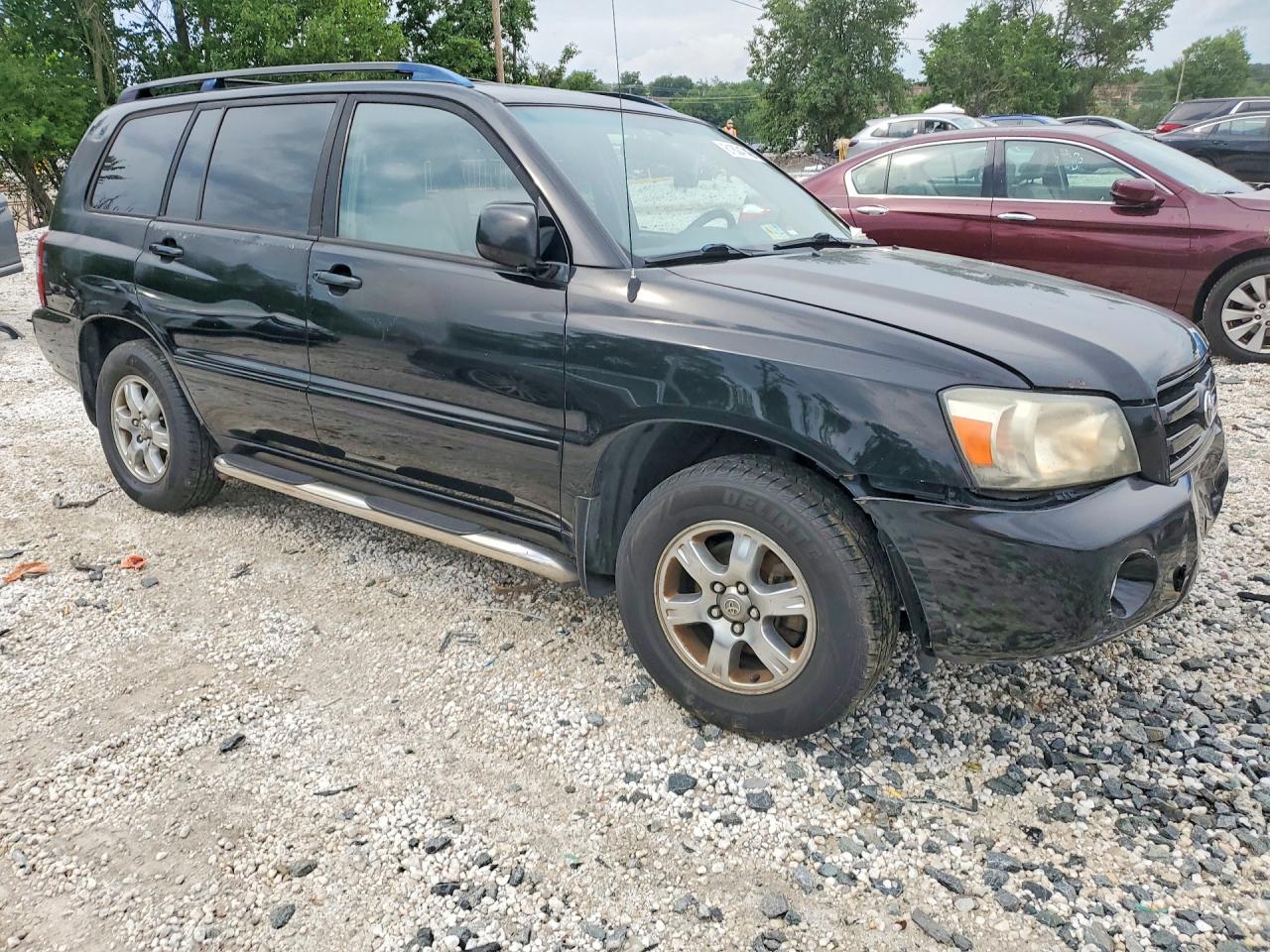 2005 Toyota Highlander Base Black vin: JTEDP21A750082019