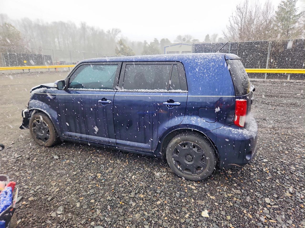 2013 Toyota Scion Xb Blue vin: JTLZE4FE4DJ035048